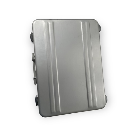 Elite by Zero Bags Elite By Zero Hard Sided Silver Briefcase Poshmark